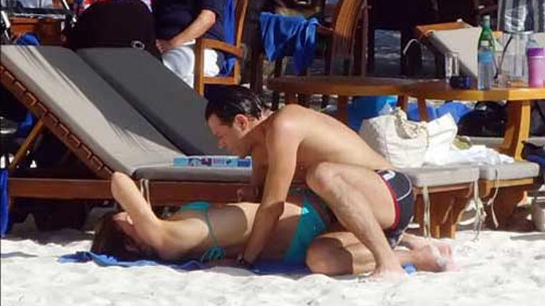 Na Maldivih sta uživala v morju, soncu in drug drugem.