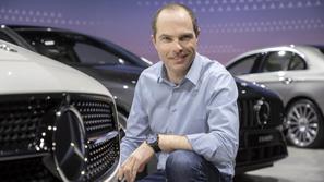 Glavni oblikovalec pri znamki Mercedes-Benz Robert Lešnik