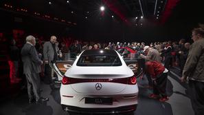 Novi mercedes-benz CLA