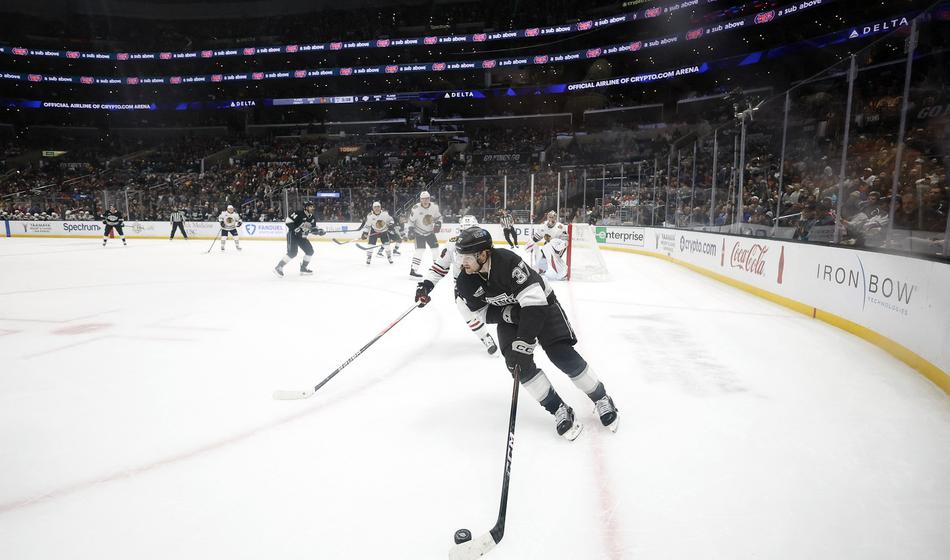 Niti dva igralca več nista pomagala, Kopitar znova klonil