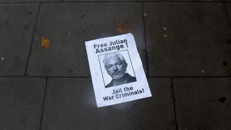 Assange - shod v podporo - London