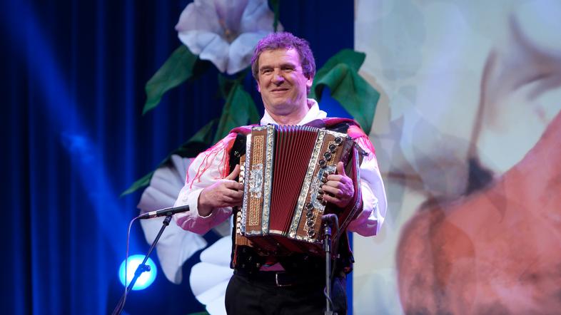 tine lesjak