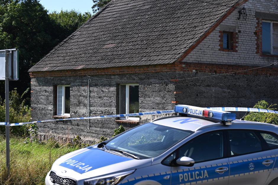 hiša groze na Poljskem, kjer so našli trupla novorojenčkov | Avtor: Profimedia