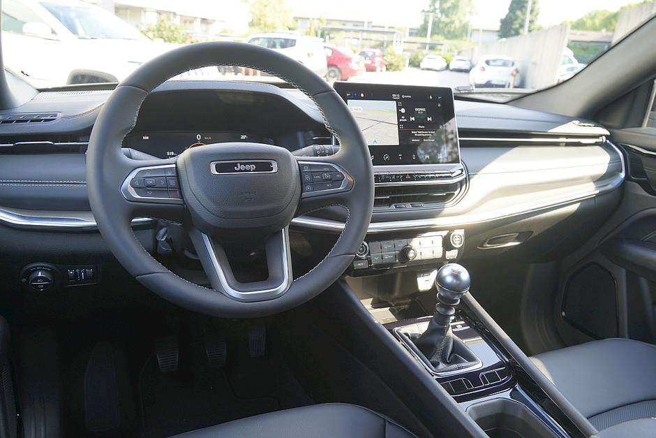 jeep compass | Avtor: Matija_Janežič