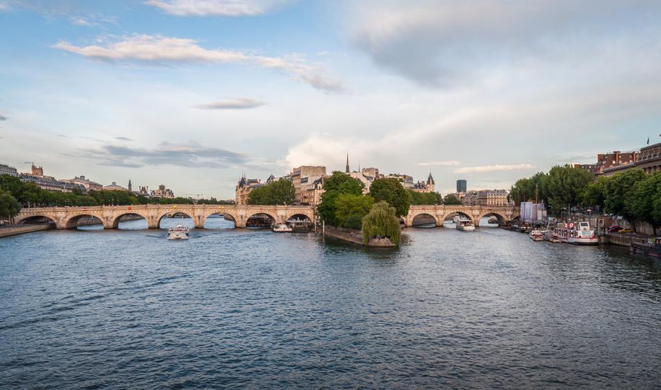 Najstarejši pariški most čaka zares nenavadna preobrazba