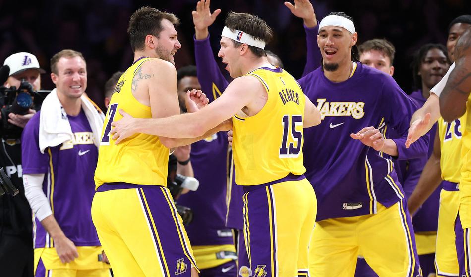 Lakers iščejo rešitve, v igri zvezdniški imeni