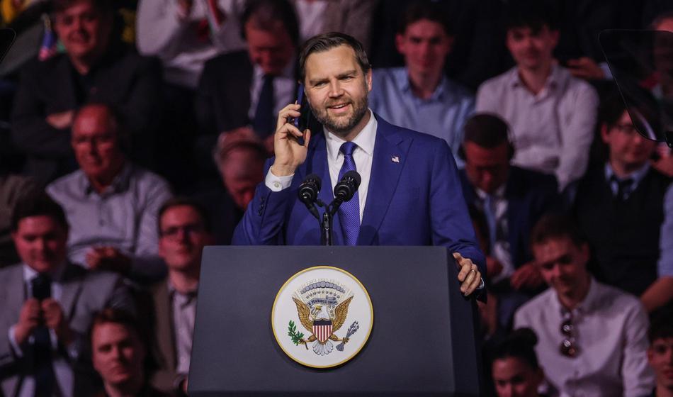 Vance med shodom klical Trumpa: "Upam, da se oglasi, drugače ..."