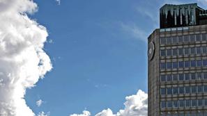 NLB je včeraj vložila predlog za stečaj shiranega cerkvenega holdinga. (Foto: Sa