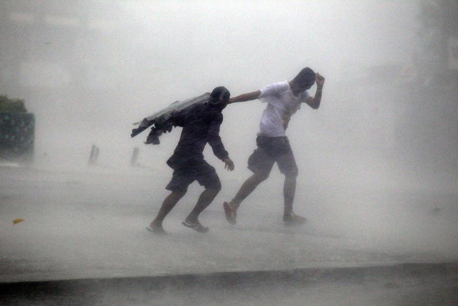 tajfun Megi, Filipini