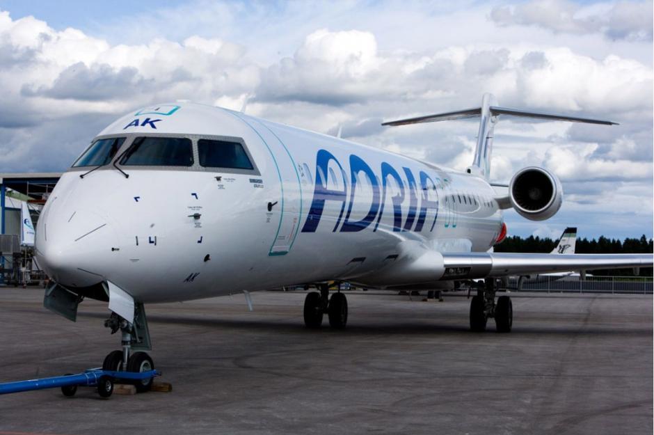 slovenija 03.02.11., letalo, adria, foto: adria airways | Avtor: adria airways