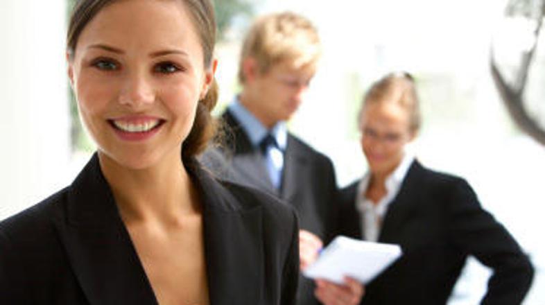 Čas za kosilo posvetite novim sodelavcem, čeprav vas mika, da bi se takrat dobil