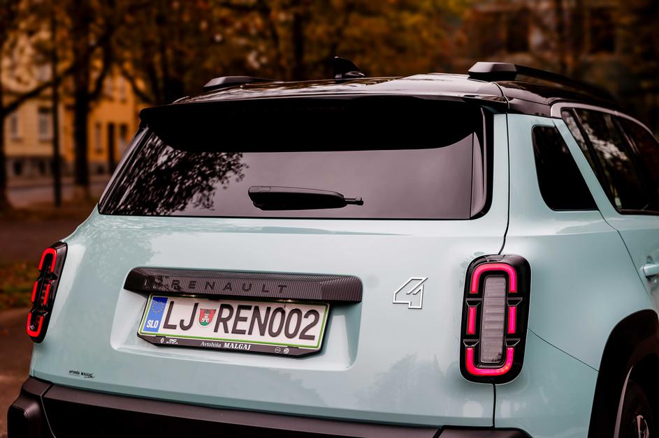 predstavitev Renault 4 E-Tech electric