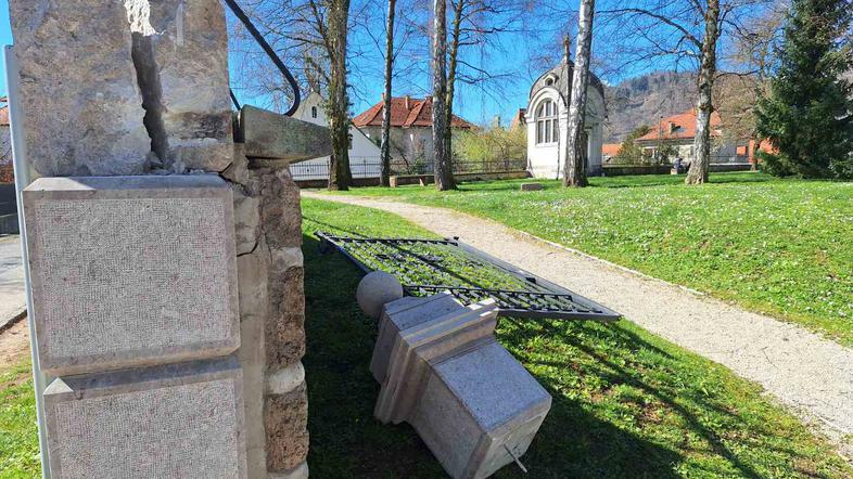 Prešernov gaj Kranj po neurju