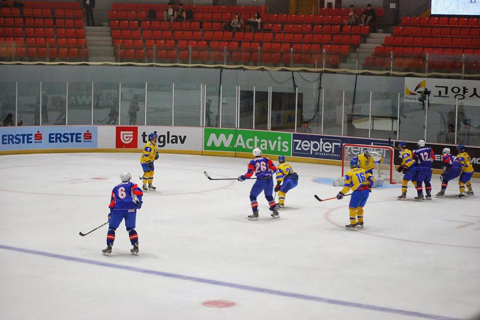 slovenska hokejska reprezentanca ukrajinska hokejska reprezentanca Slovenija Ukr