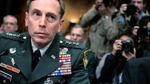 General Petraeus: V Iraku je zaznaven napredek, razmere pa so še naprej nestabil