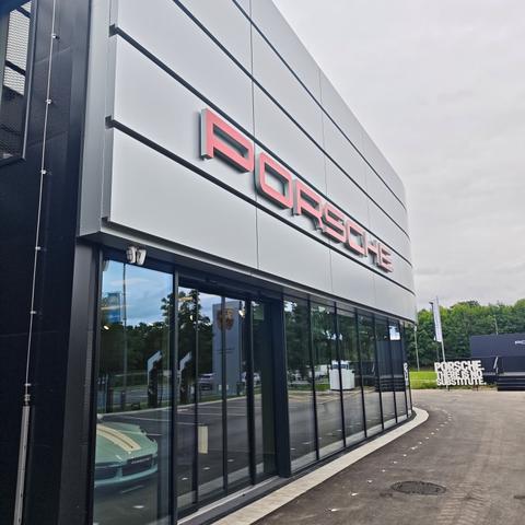 Novi Porsche Center Ljubljana