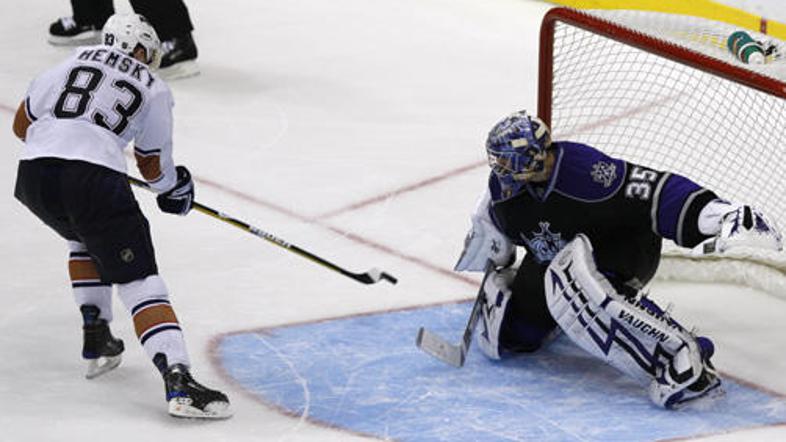 Odločilni gol za 12 zmago Oilersov je Jasonu LaBarberi zabil Aleš Hemsky.