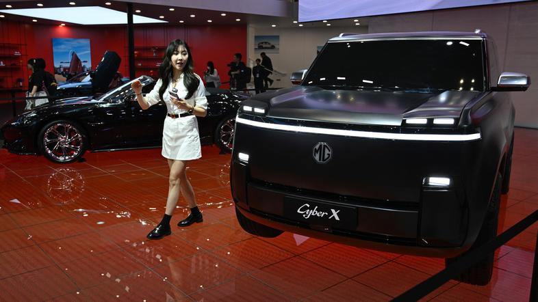 MG cyber X suv