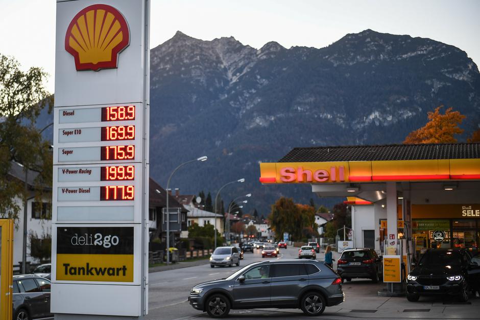 bencin Avstrija | Avtor: Epa
