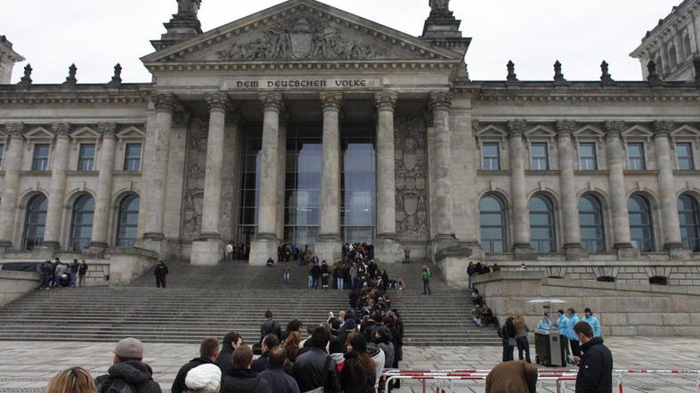Teroristična mreža Al Kaida načrtuje napad na poslopje nemškega parlamenta v Ber