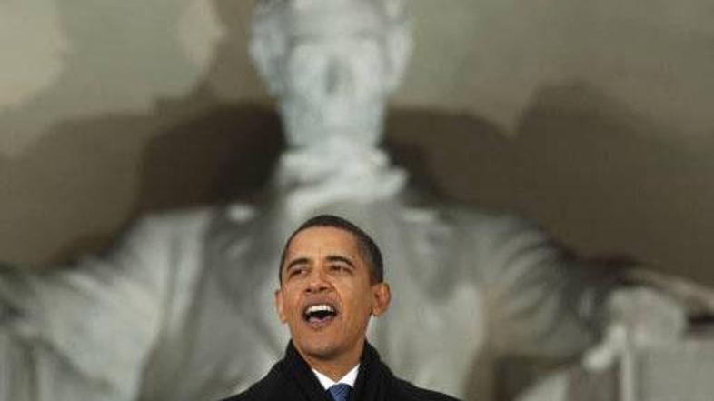 Veliko ameriških predsednikov se želi identificirati z Abrahamom Lincolnom (kip 