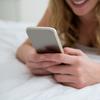 Mobilni telefon, spanje, postelja