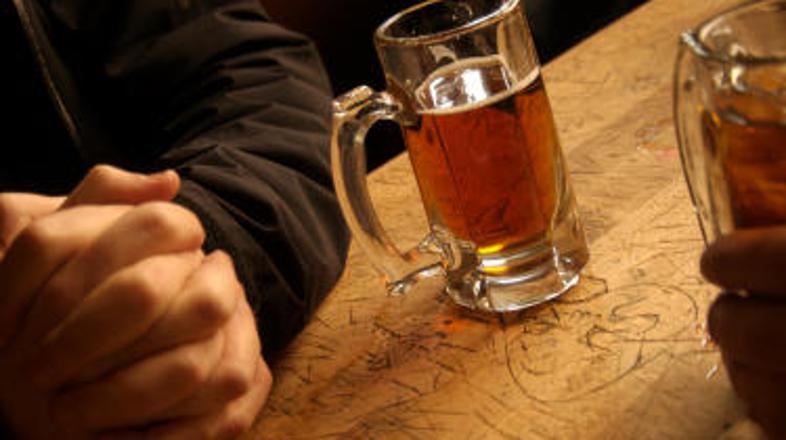 Ni pomembno, koliko vrčkov je zvrnil, važno je, da je prišel delat.