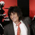 Ronnie Wood zadnje leto polni strani tabloidov. (Foto: AFP)