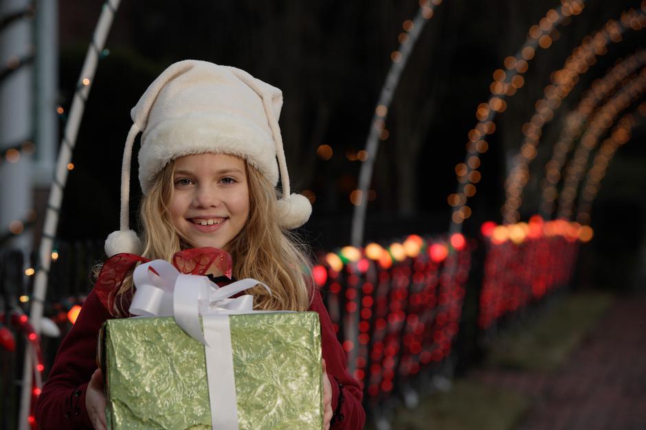 december, darila, miklavž, božiček, otroci | Avtor: Profimedia