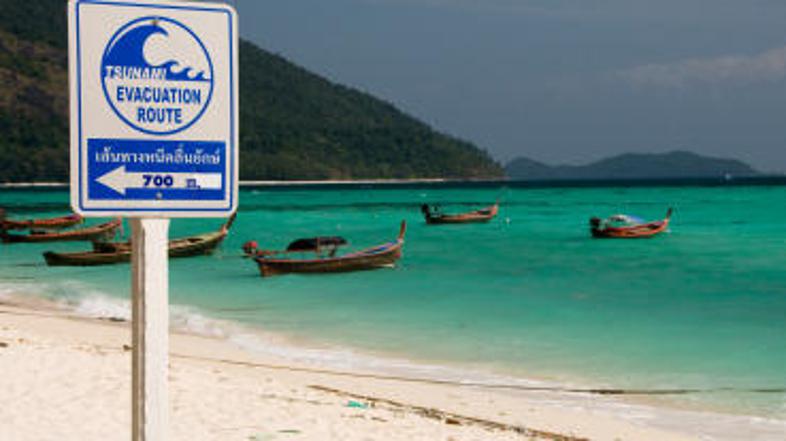 Indonezijske oblasti so izdale opozorilo pred cunamijem.