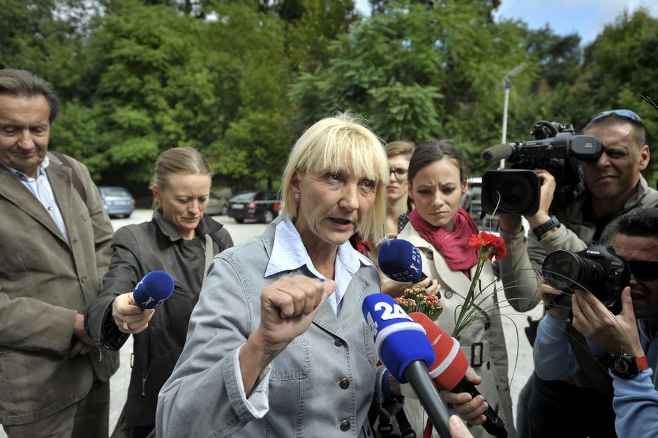 Prihod Nade Cesarec v zapor