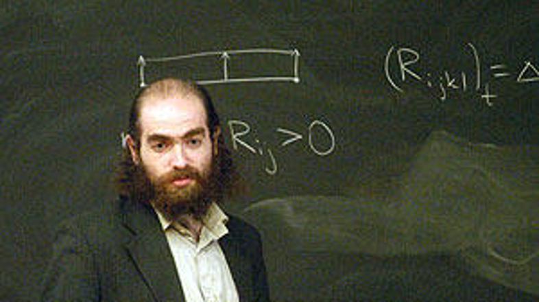 Perelman je leta 2006 odlonil Fieldsovo medaljo in se vrnil v Sankt Peterburg. (