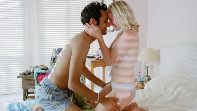 zivljenje 17.12.12. tv spored, poljub