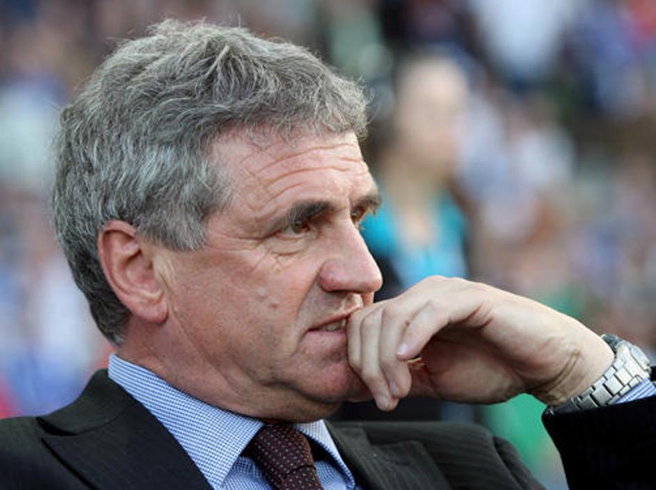 Bojan Prašnikar bo še eno leto sedel na klopi Rudarja. (Foto: EPA)