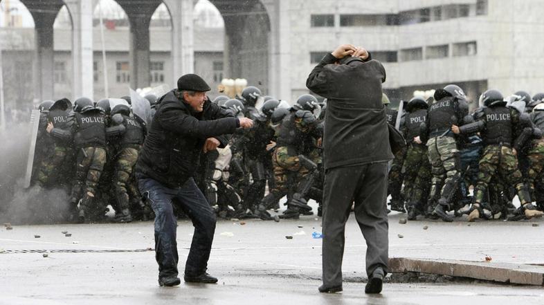 Kirgizistan, protesti, nasilje