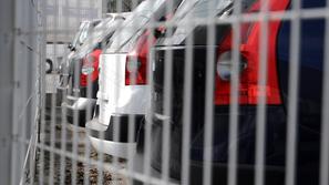 Pri kraji vozil gre velikokrat za dobro organizirane družbe, ki jih je težko odk