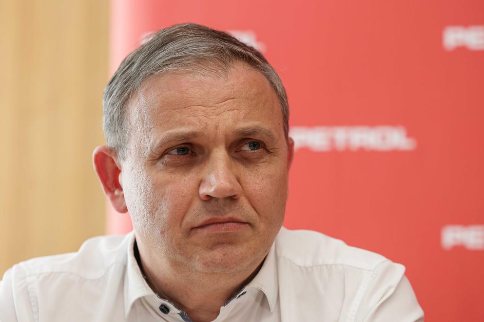 Petrol, zoran gračner