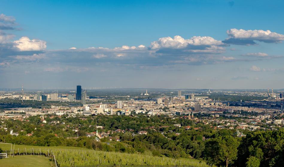 Pri sosedih je še huje: V prestolnici zabeležili kar 40 stopinj!