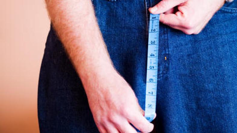 Moški si jih merijo že dolgo, dolgo časa.