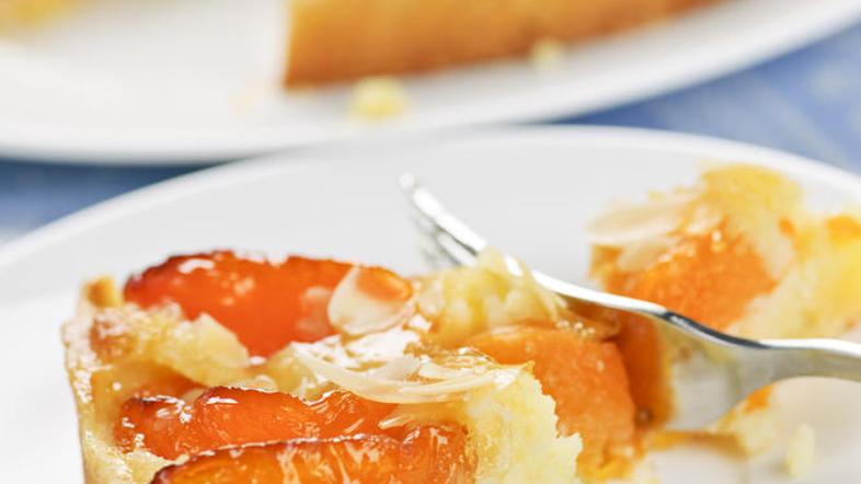 Pito lahko pripravite tudi z marelicami iz kompota. (Foto: Shutterstock)