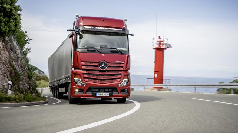 Mercedes-benz actros