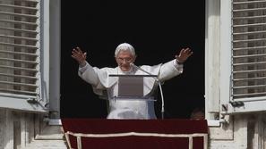 Protestirala je ob nedeljskem papežovem nagovoru