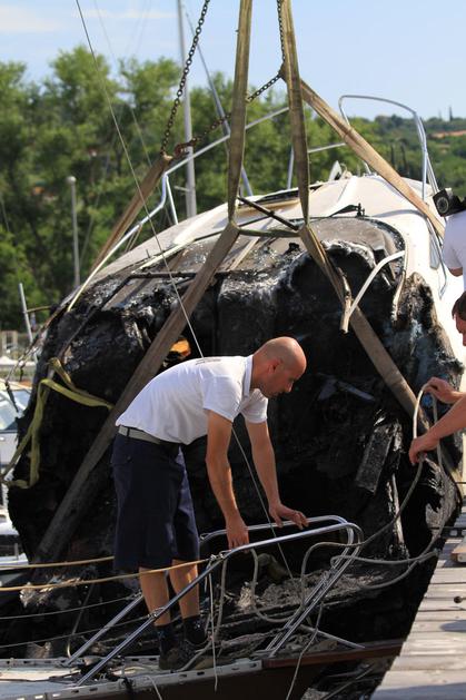 požig čolnov, Ankaran
