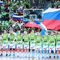 Slovenija Ukrajina EuroBasket Stožice Ljubljana zastava himna tribuna petje