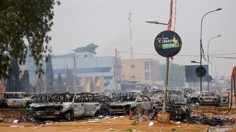 Niger hunta protesti