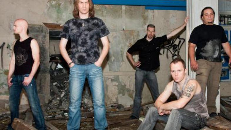 Uspelo jim je izdati svoj prvi album.