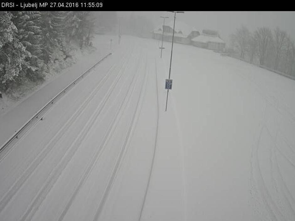 Sneg 27. aprila | Avtor: PIC (cestne kamere)