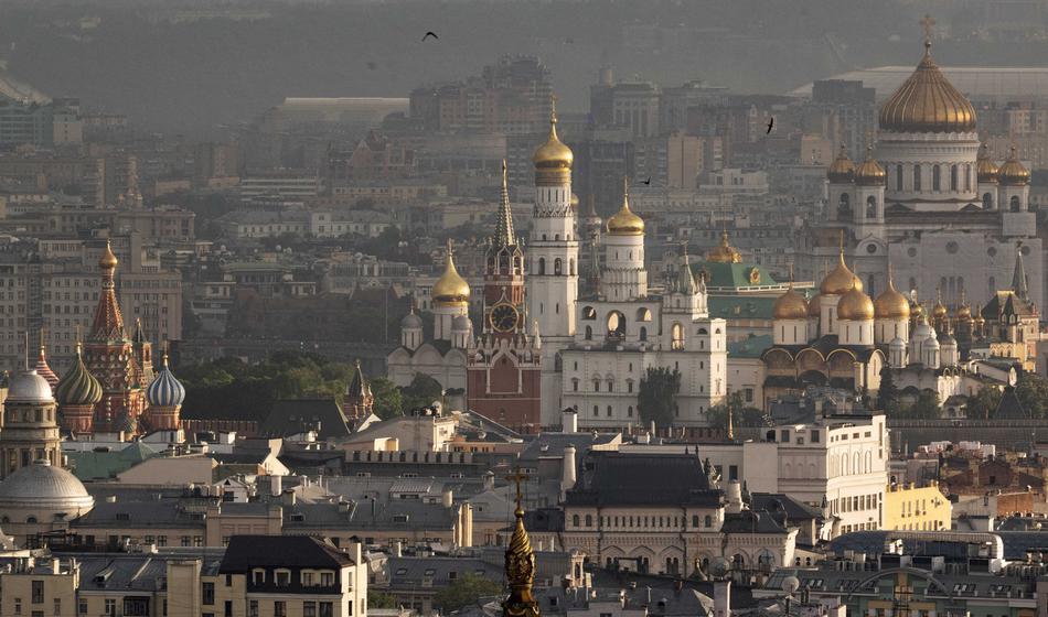 Kremelj: Ukrajini zmanjkuje časa za privolitev v mirovne pogoje