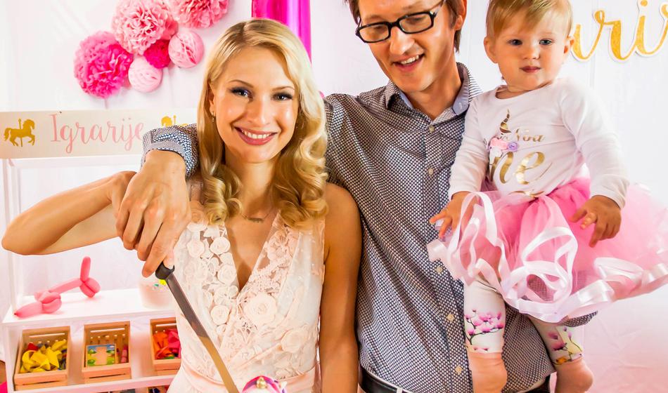 Tako velika je že hčerka ene najbolj fatalnih Slovenk