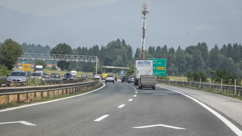 DARS avtocesta varnostna razdalja